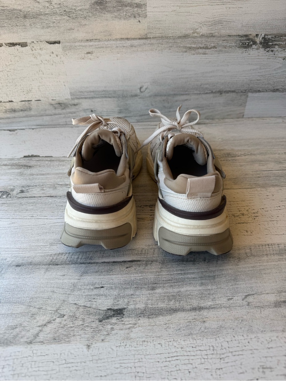 Nike Dad-shoe Sneakers - Picture 3 of 5